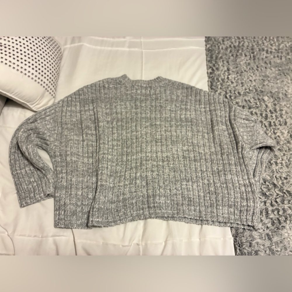 Jessica Simpson Heather Gray Ribbed Crewneck Sweater - Picture 2 of 7